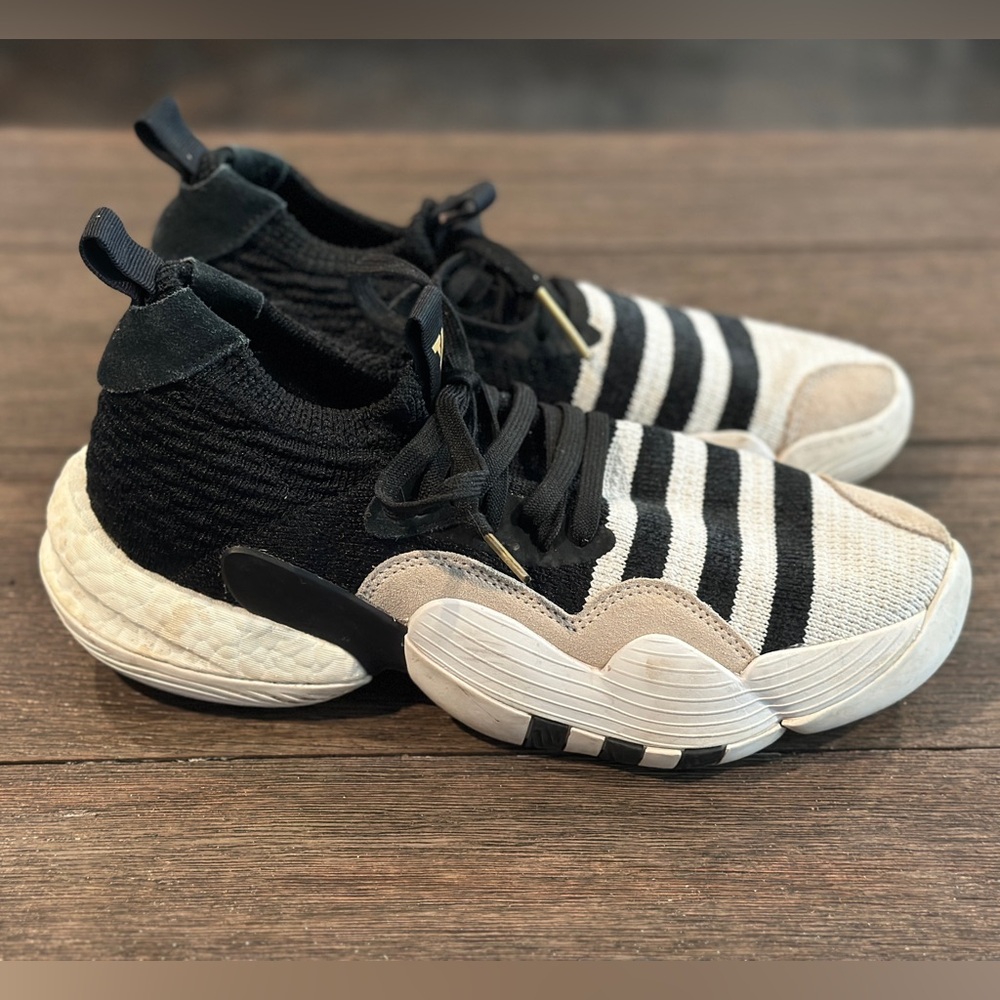 Adidas Trae Young 2 Casual‎ Basketball Shoe Black White H06477 Men's Size 7.5